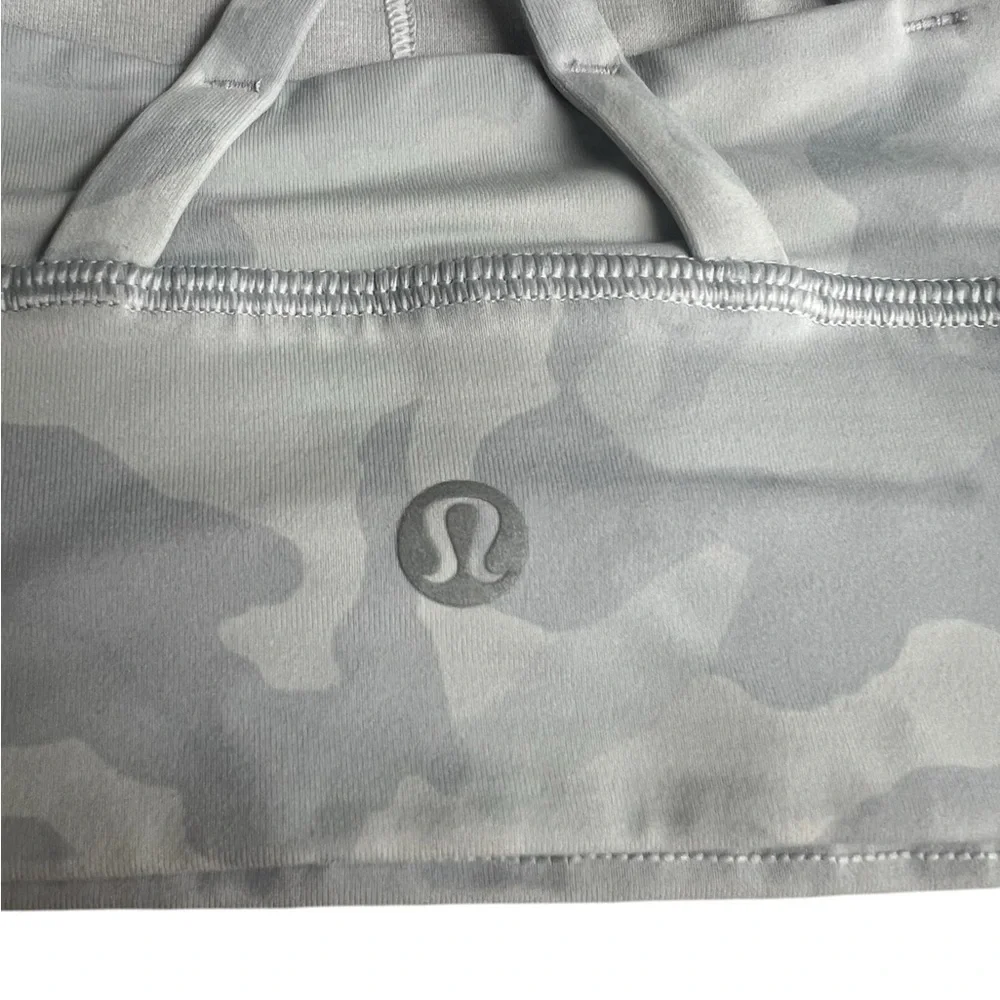 💘 LULULEMON Energy Longline Bra in a white camo print